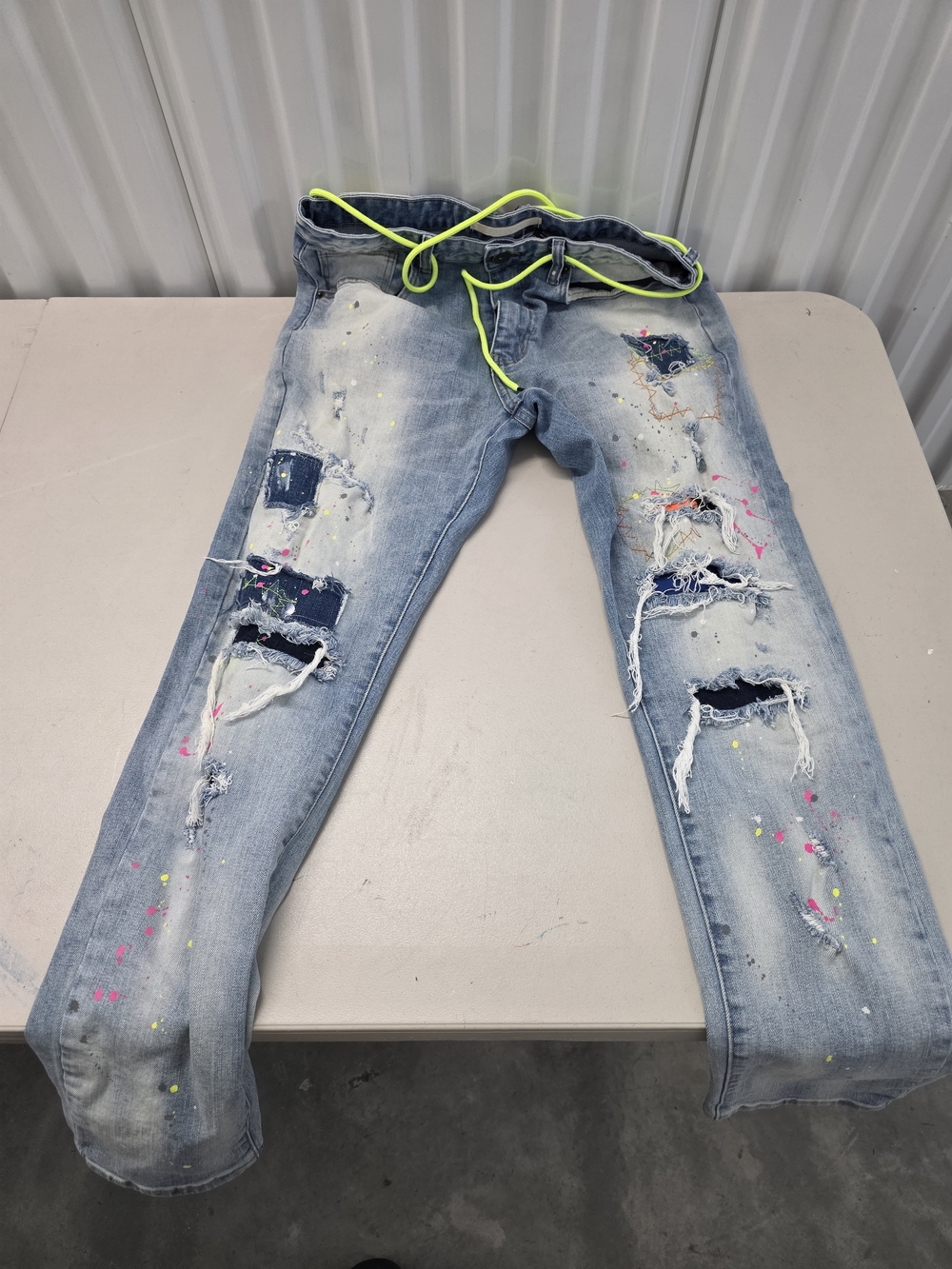 Kloud9 Distressed Jeans Men's Size 36x32.. 826